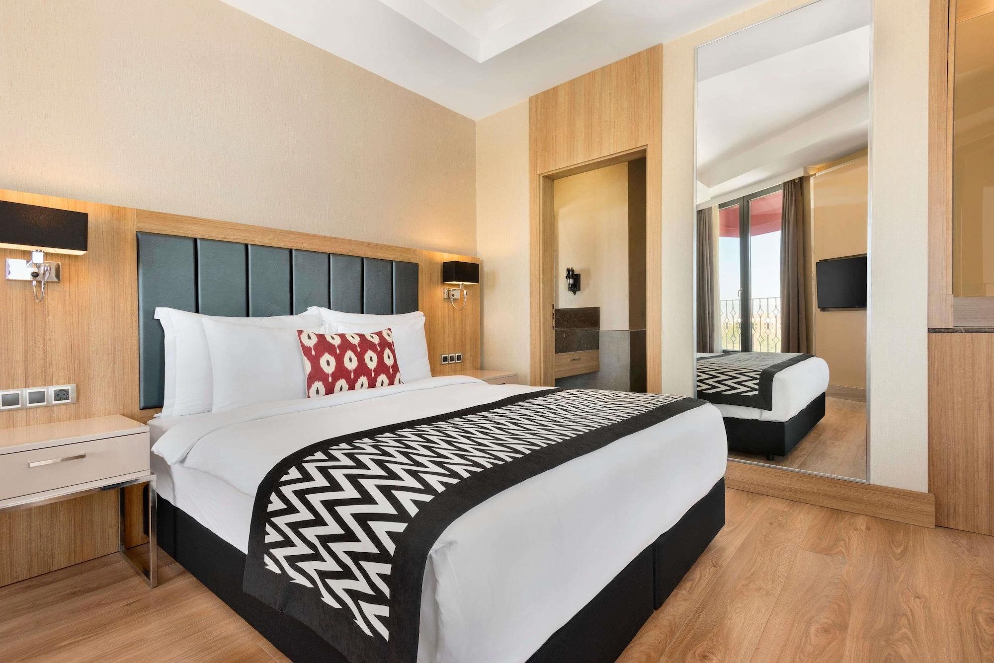 Ramada Encore Eskisehir Exterior photo